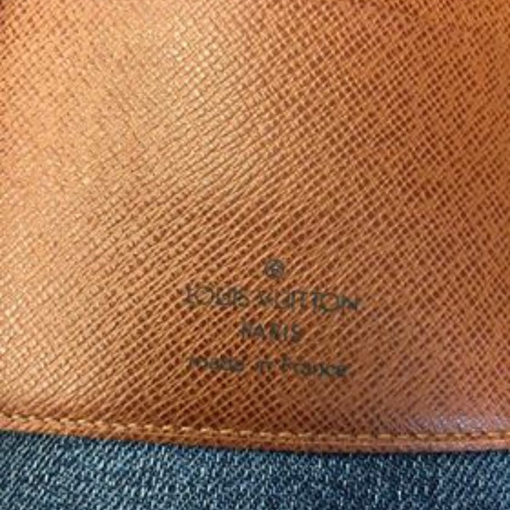 AUTHENTIC LOUIS VUITTON MEDIUM RING AGENDA COVER - Picture 12 of 16